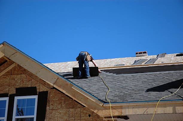 Best Roof Gutter Cleaning  in Stratford, CA